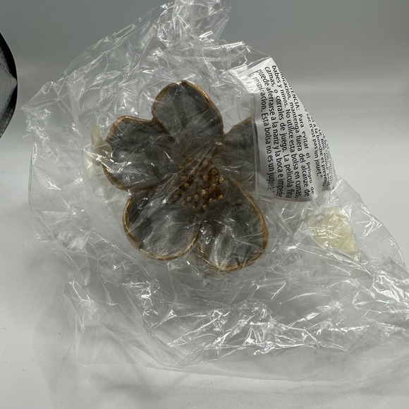 New Mackenzie Childs Sweet Brair Napkin Ring Silver Flower - Picture 2 of 7